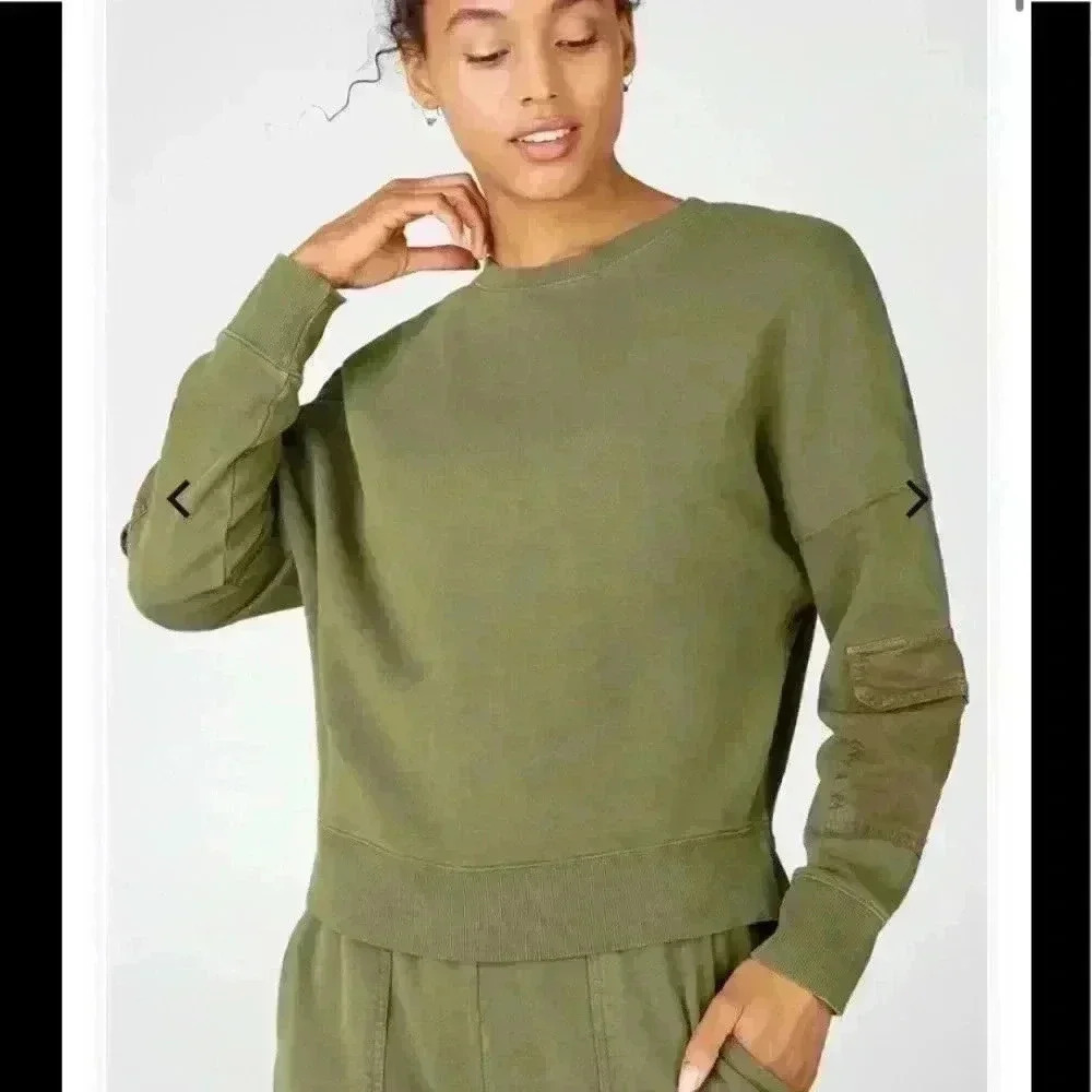 ❤️ 3 for $30 Fabletics army green sweatshirt